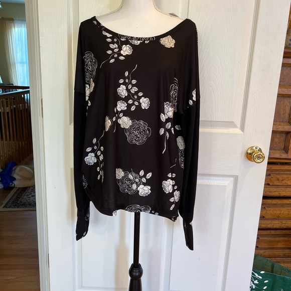* shirt top New 1XL Loveu Dear floral top long sleeved pullover - Picture 4 of 11